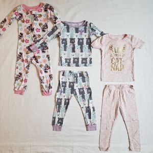 Girl's 2T Pajamas